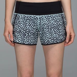 Lululemon Speed Up Low-Rise Lined Short 2.5"